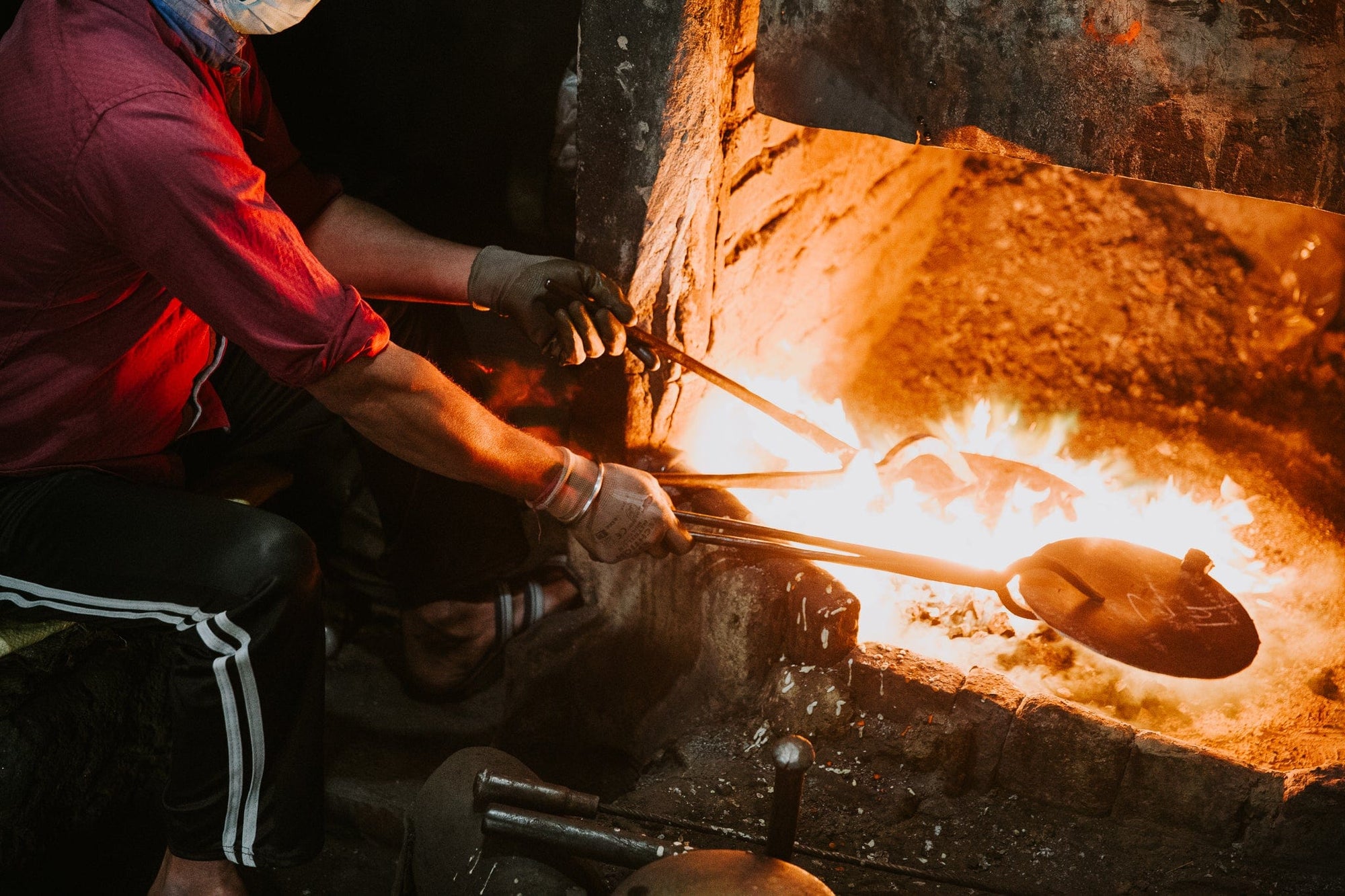 Tibetan Singing Bowl Duo: Hand Hammered & Fire Bowl Set - Image 4