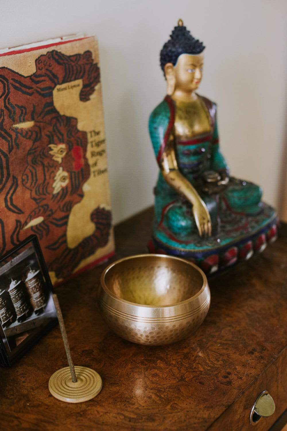 Authentic Hand-Hammered Tibetan Singing Bowl Set - Image 19