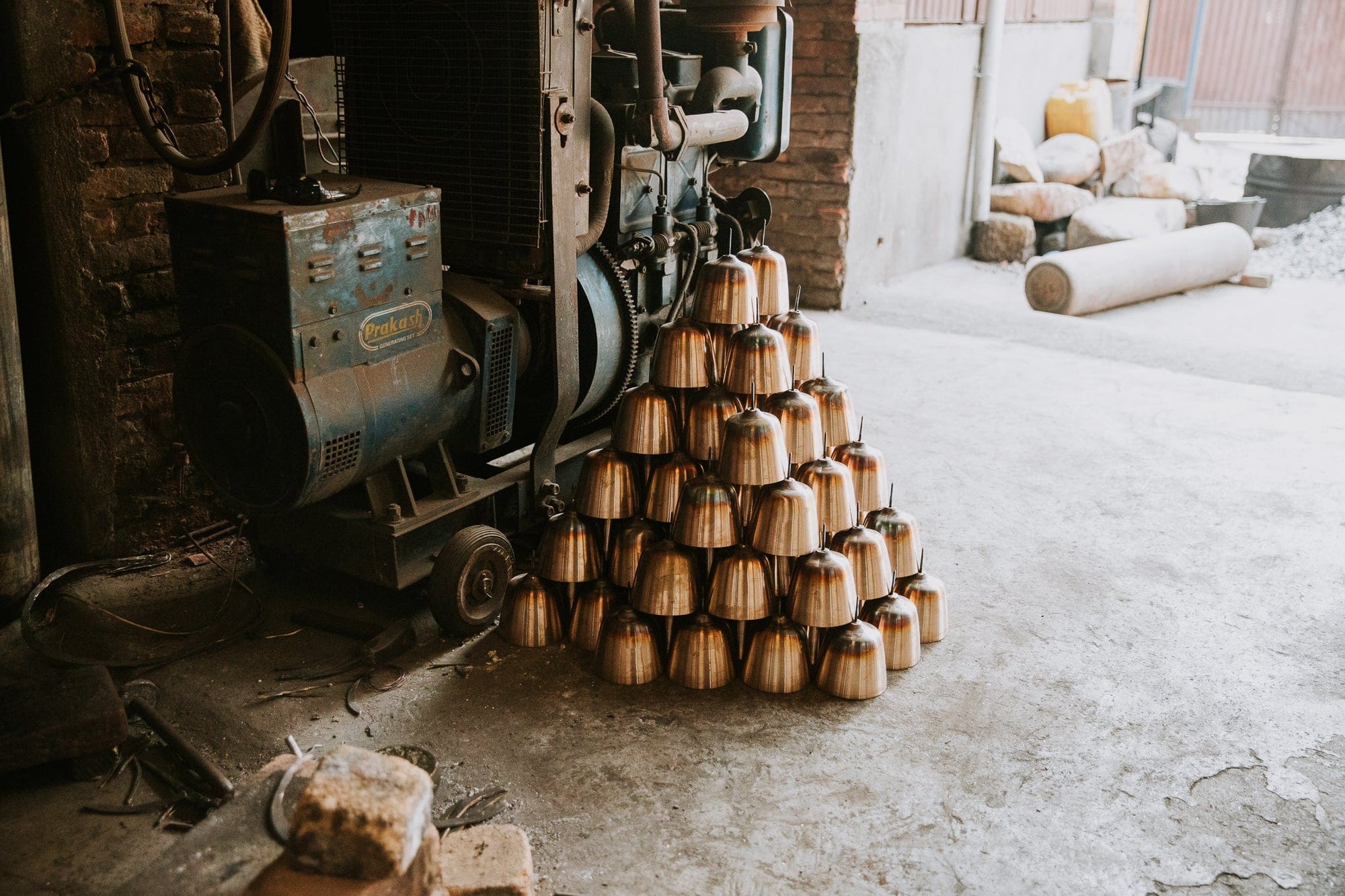 Moon Bowl with Carved Handle - Image 5
