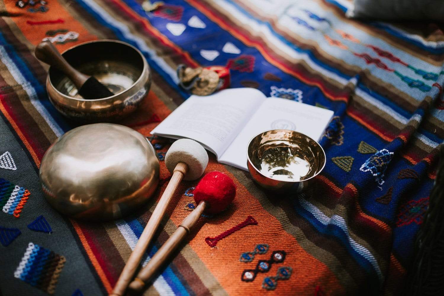 DharmaShop Tibetan Singing Bowl Set - Image 9