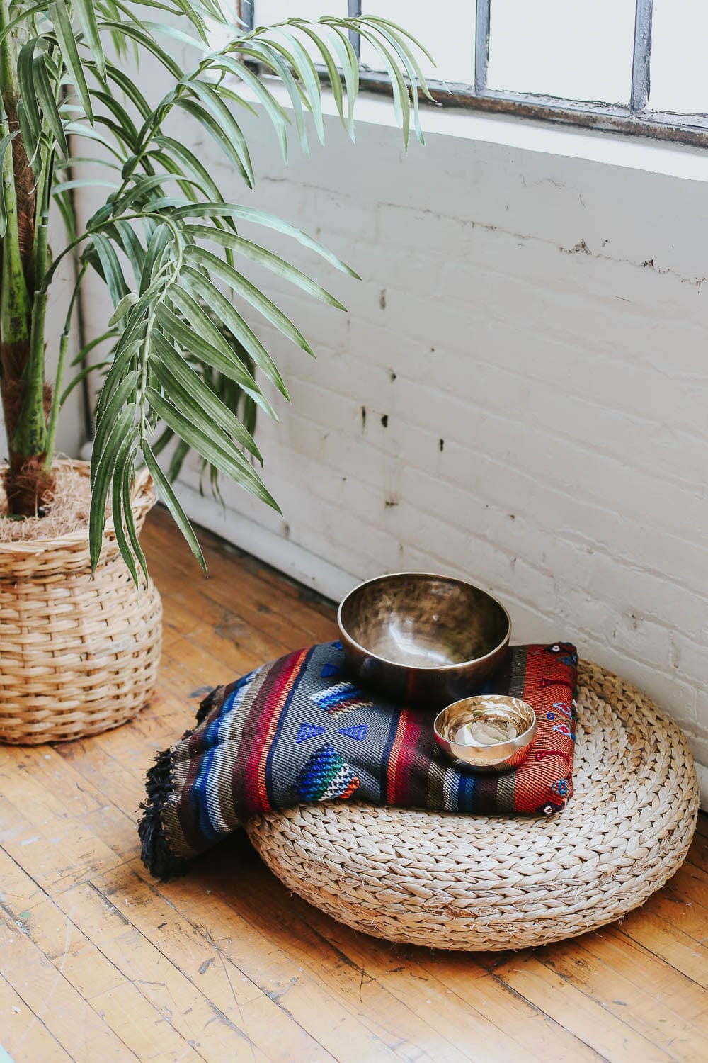 DharmaShop Tibetan Singing Bowl Set - Image 15