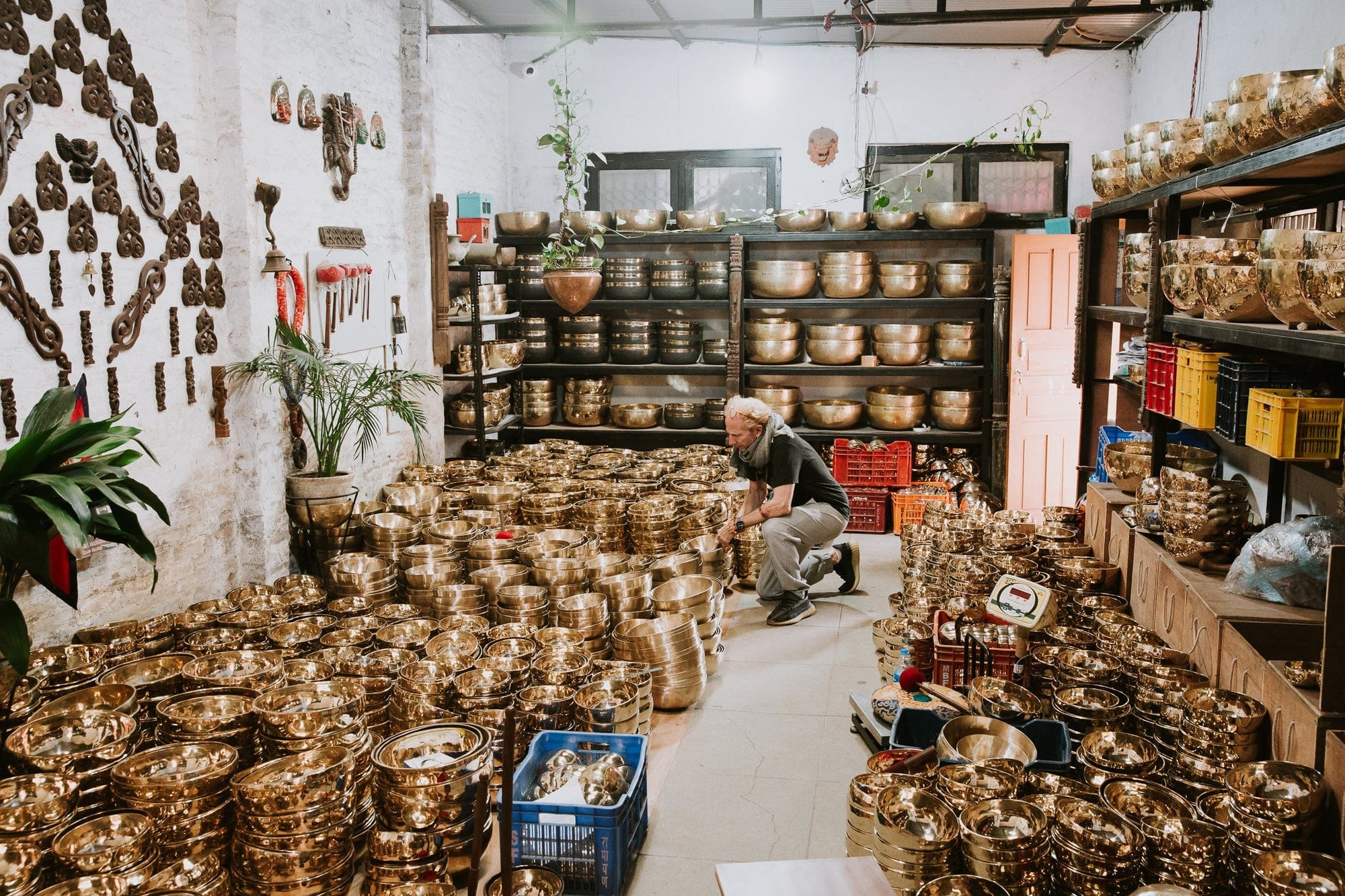 DharmaShop Tibetan Singing Bowl Set - Image 8