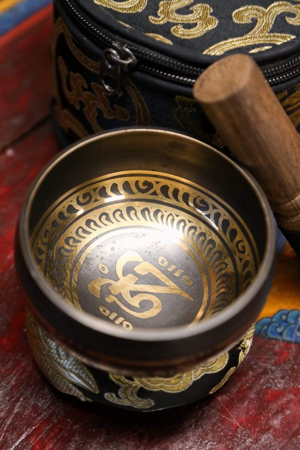 Tibetan Om Singing Bowl Set - Image 4