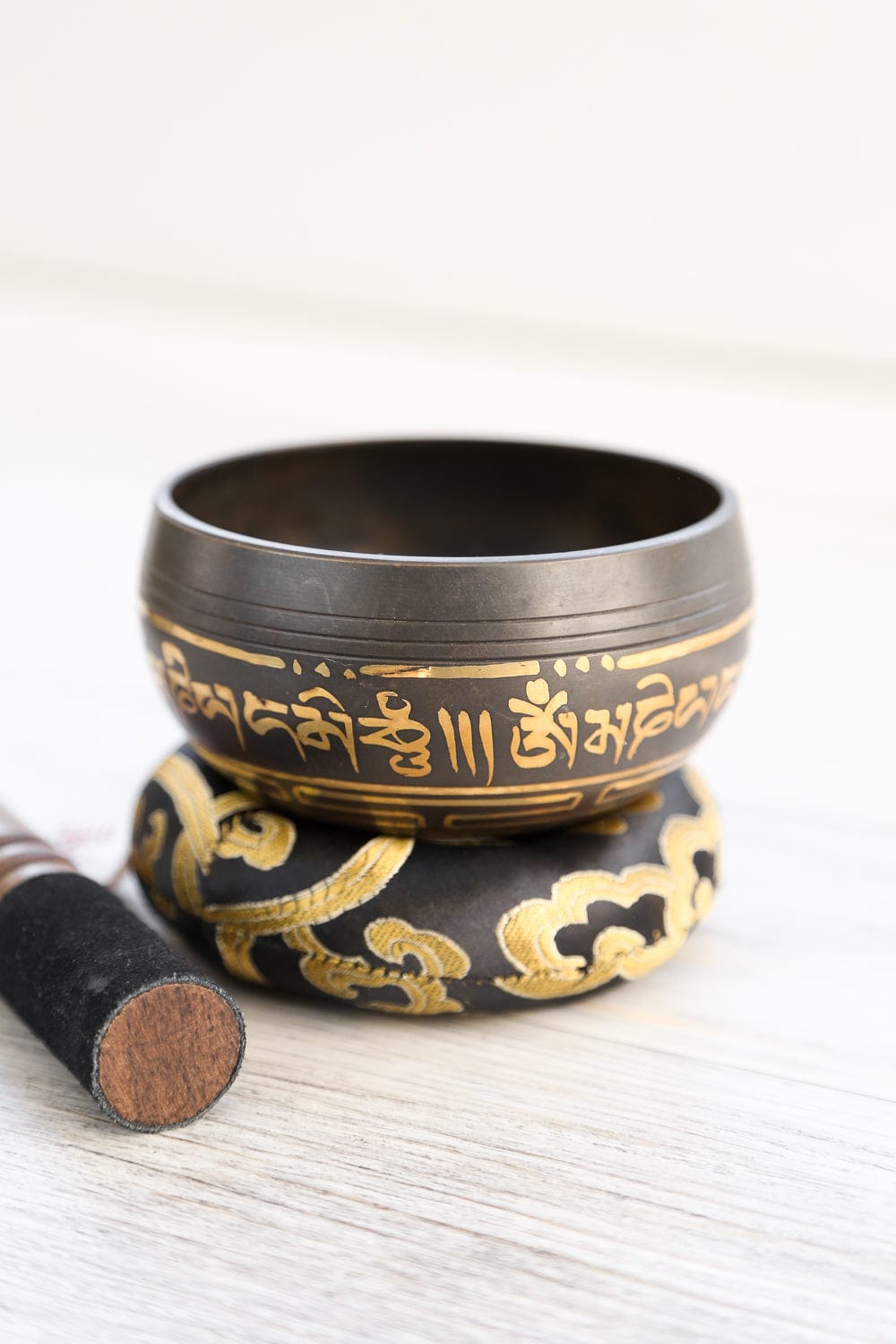 Tibetan Om Singing Bowl Set - Image 6