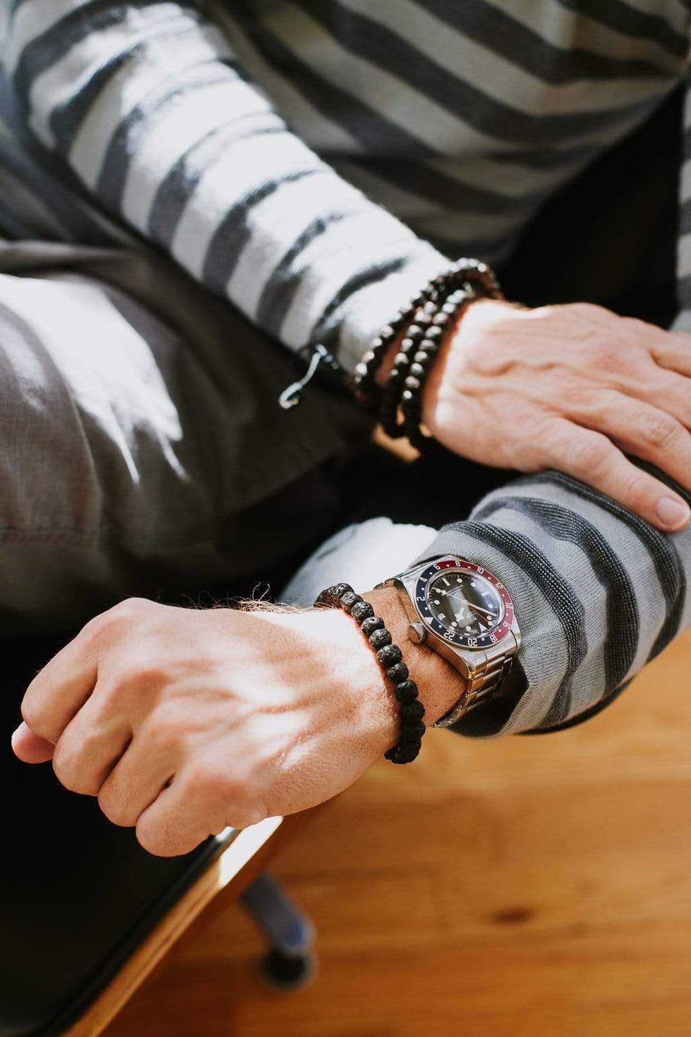 Aged Dark Rudraksha Wrist Mala - Image 7