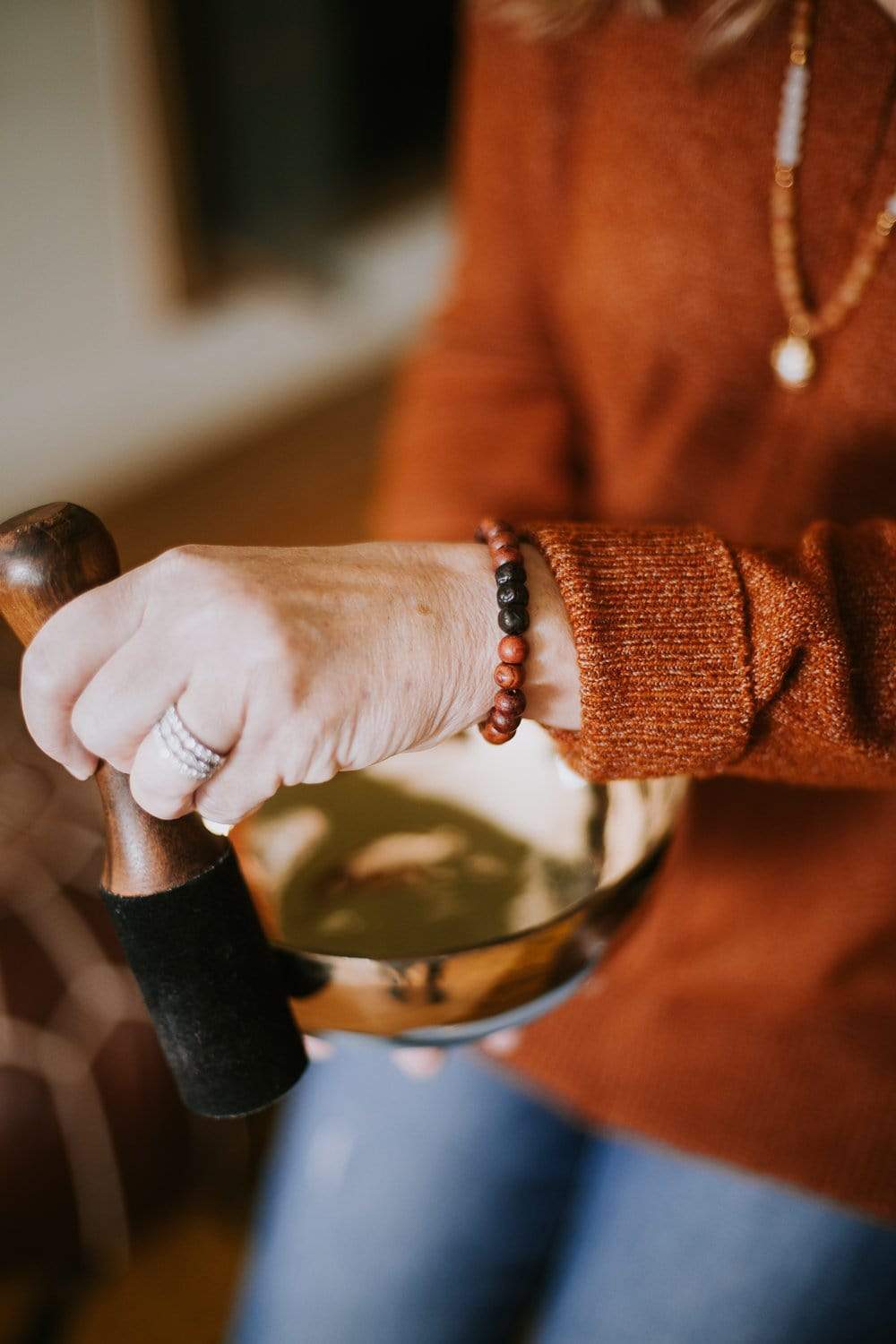 Thai Rosewood & Rudraksha Wrist Mala - Image 3