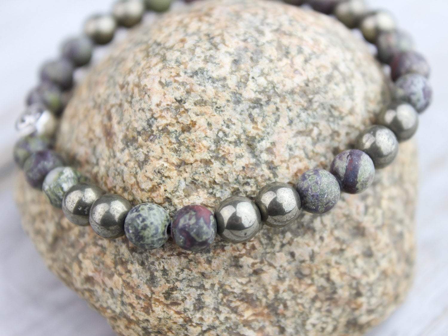 Dragon's Blood Root Chakra Wrist Mala - Image 9