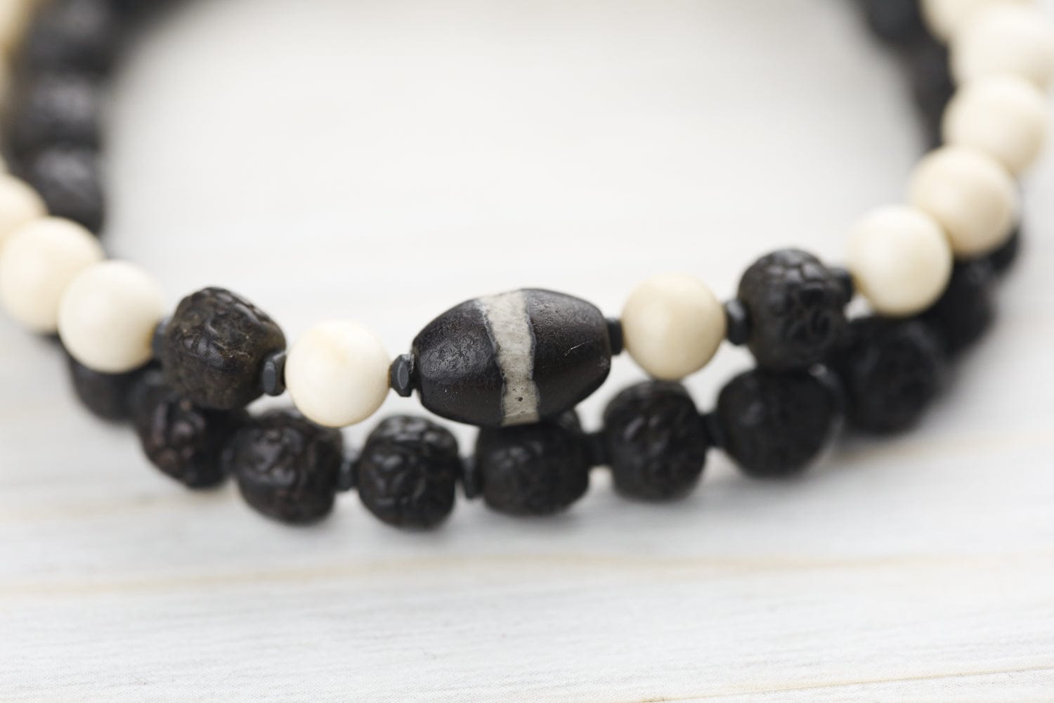 Medicine Buddha Dzi & Rudraksha Bracelet - Image 5