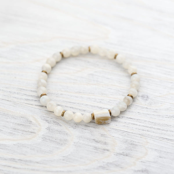 Soothing Pearl Bracelet