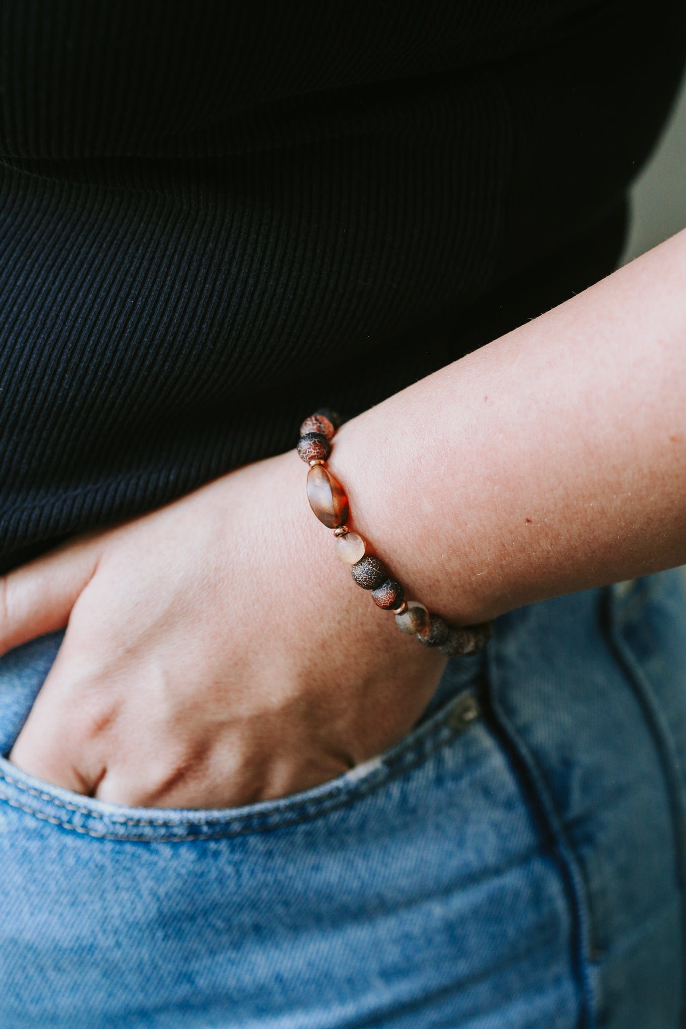 Tibetan Dragon Vein Agate Bracelet - Image 3